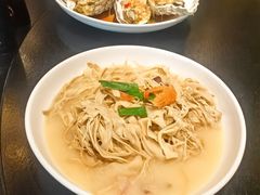 -健眺小海鲜(临海后山店)