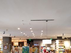 -魔方城市书房(中街益田店)