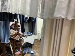 -天伊服装品牌折扣店(拱辰星园店)
