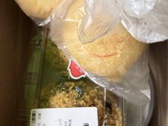 -白玉兰食品甜凤店(合生汇店)