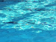 -奥冠体育华师附中恒温游泳馆