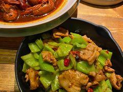 湘西小炒肉-胡桃里音乐酒馆(曲江店)