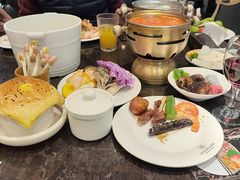 -川骄海鲜自助(王府井奥莱UP TOWN店原世界之花店)