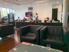 -贵州贵星奔驰4S店(观山湖店)