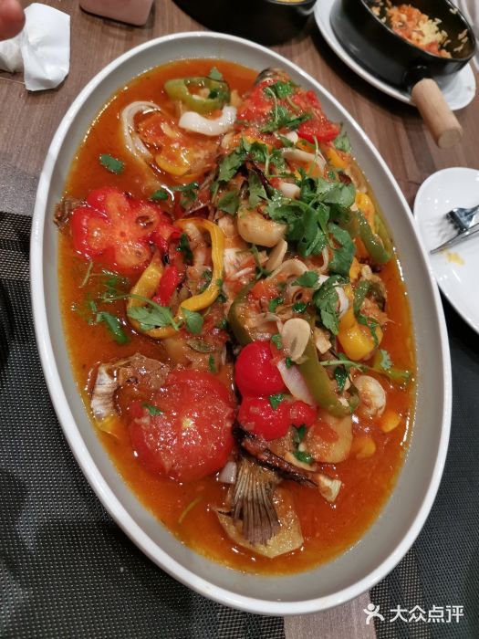 源·新派中西餐厅(青蓝山美食一条街店)葡式烧鲈鱼图片