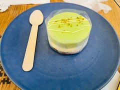 开心果芝士慕斯蛋糕-KPRO 帕尼尼·沙拉·缤纷拼盘(万象城店)