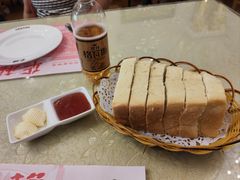 切片面包-华梅西餐厅(哈尔滨中央大街店)