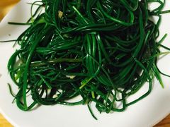 -老钟家烤羊排·敦伊阁清真餐厅胡羊焖饼