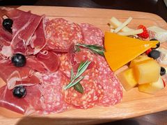 芝士拼盘-Brut Eatery Wine Bar & Restaurant (建国东路店)