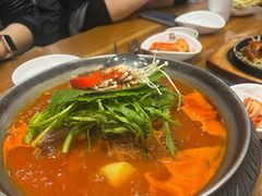 -喇喇排骨火锅·传统韩式脊骨汤(望京西园总店)