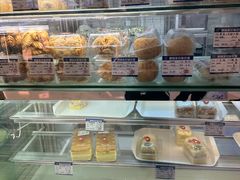 -白玉兰食品甜凤店(合生汇店)