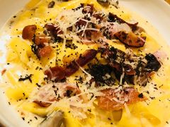 -ROAST coffee & eatery