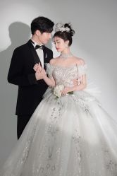 -梵汐婚纱摄影(东方之门店)