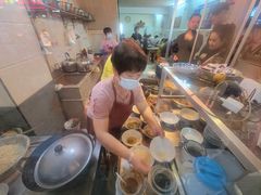 -松树干拌面店