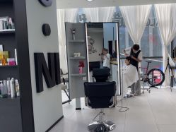 -U·NI SALON 造型