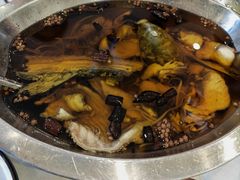 -鑫巴蜀小镇 · 水煮鱼专研店(玉桥店)