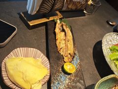 -铭牛烧肉·和牛海鲜自助(高新月牙湖店)