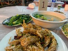 -红月湾海鲜饭店•沙滩海景(双月湾店)