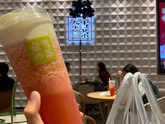 霸气芝士草莓-奈雪的茶(KK MALL店)