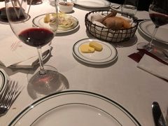 -Wolfgang’s Steakhouse 沃夫冈牛排馆(上海白玉兰广场店)