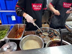 -黑色经典臭豆腐·湖南特产(步行街店)