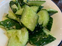 -虾弄弄海派小龙虾·牛羊蝎子火锅