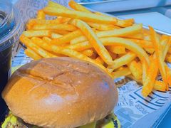-TRIPS BURGER(大钟寺店)
