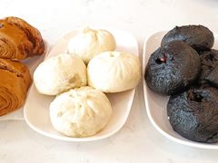 -李与白包子铺(桐梓林店)