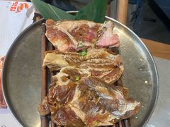 -草家酱蟹炭火烤肉店(珲春南路一店)