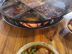 -正南齊北重庆老火锅(光华村直营店)
