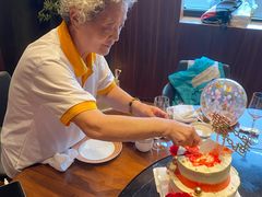 -咖咖熊蛋糕定制·英国蓝风车动物性淡奶油