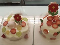-花花卷卷·鲜食蛋糕(泉屋店)