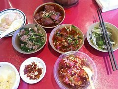-谢老五跷脚牛肉·非遗传承店