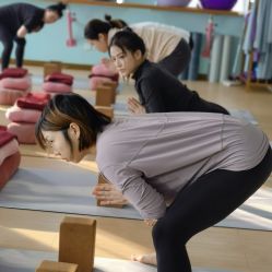 -爱尔乐美孕产瑜伽·普拉提