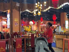 -老滇山寨•云南特色菜•地方菜•民族风情歌舞表演(金碧店)