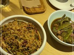 -关东小磨东北菜(上海长风大悦城店)