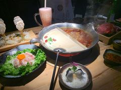 台式麻辣锅-湊湊火锅·茶憩(杭州湖滨银泰in77店)