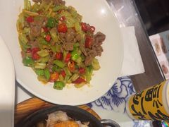 -卢大鲜鱼头捞饭(美利广场店)