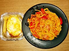 经典意式热辣培根意面&香煎荷包蛋-必胜客(磁器口店)