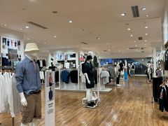 -优衣库(上海中山公园兆丰广场店)