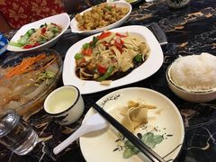 -东北农家院·铁锅炖(莘庄店)