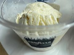 香草冰激凌球-LAVAZZA拉瓦萨咖啡(星荟中心店)