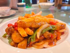 -香巴拉云南餐厅(华莱坞店)