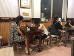 大堂-丽虹云南过桥米线(兴工街店)