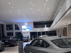 -上海冠松华奥奥迪4S店(张江店)