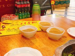 -袁记串串香(泉水轻轨站店)