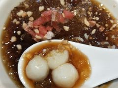 -沪小二炭火蛙锅(淮海中路美食不夜城店)