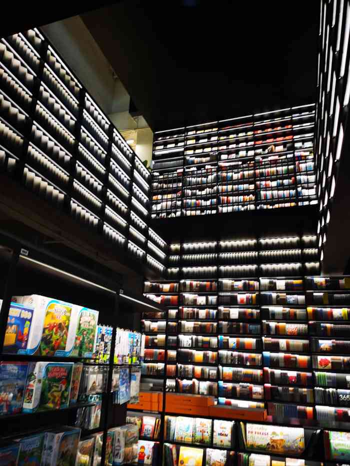 pageone(北京坊店)-"#认真打卡每一家美腻的书店#系列之前门北.