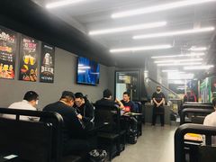 大堂-老吕涮羊肉•东北原味烧烤•大油边•烤鱼(五角场店)