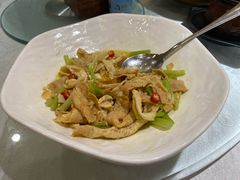 井冈山油豆皮-鄱阳湖·江西小炒·瓦罐煨汤(五道口店)